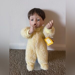 Ashton Drake Mommy I’m Sleepy First Issue 1992 With Box and Stand